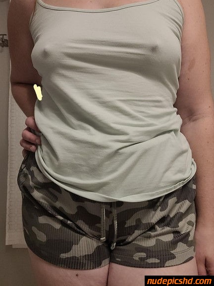 All Signs Point To Braless