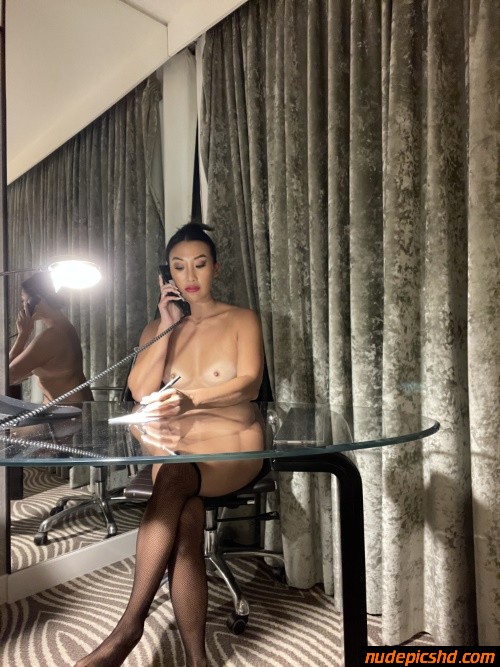 Describe Me In One Word Babe