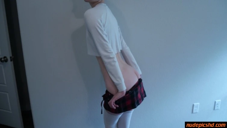 Dont Walk In On Me While Im Changingor Do