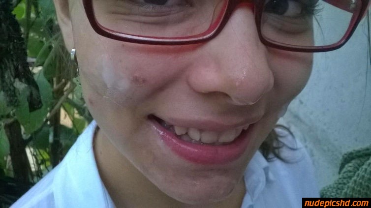 Facial In Public