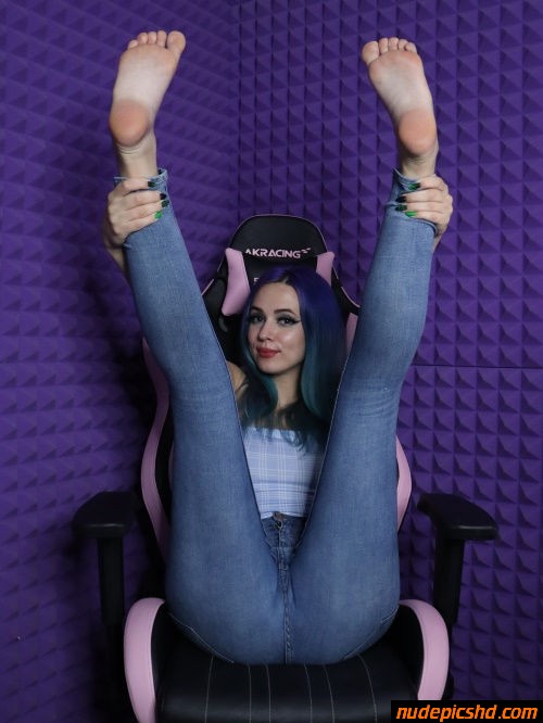 How Do You Like This Pose In Jeans