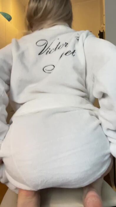 I must have been among the first women in line when God gave out ass forestxo