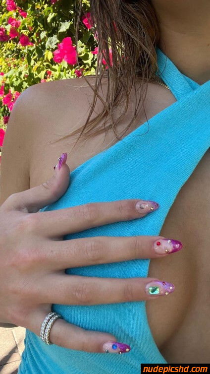 Addison Rae Close Up Look