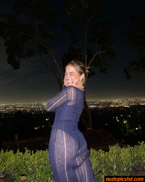 Addison Rae Happy