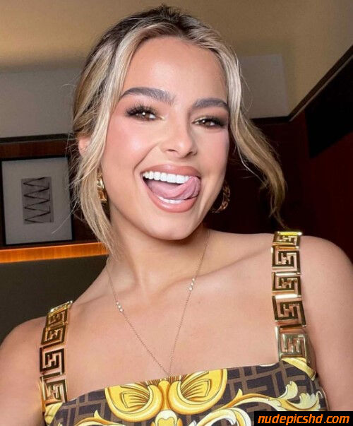 Addison Rae Hottt