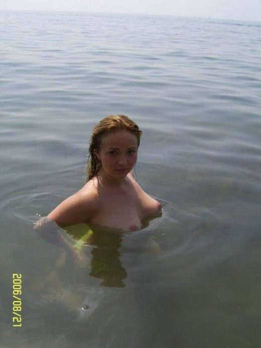 Naked Girls Swimming Nude Lake