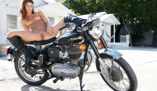 Blonde Nude Tits High Pussy Caprice Boots High Little Enfield